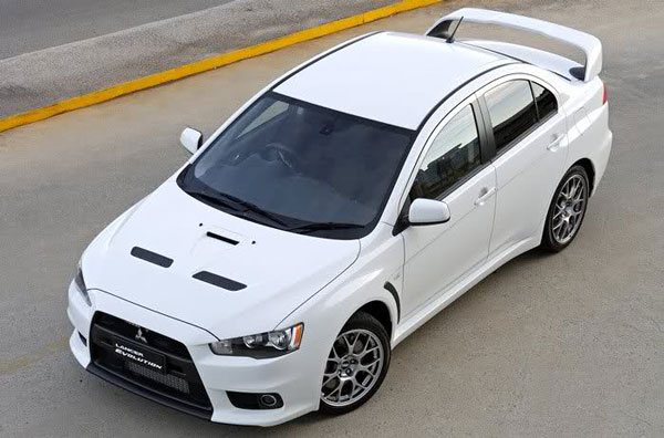 Wicked White Mitsubishi Evolution X