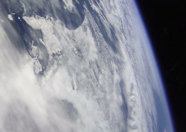 Astronauts, Earth and One of the Coolest Videos I Have Seen in a Long Time Astronauts, Earth and One of the Coolest Videos I Have Seen in a Long Time