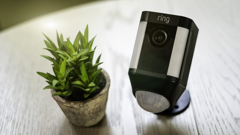 Review of the Ring Battery Spotlight LED Wireless Home Security Camera