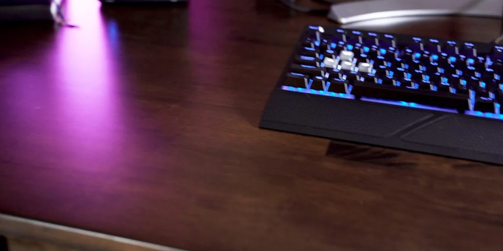 Uplift Desk Review - V2 Electric Adjustable Standing Desk