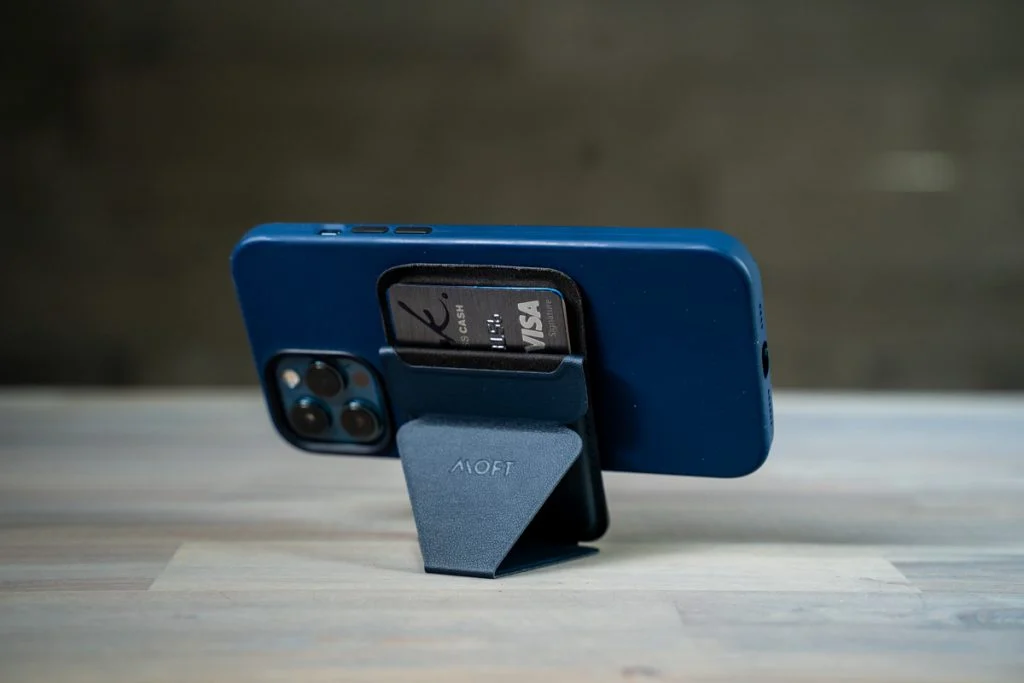 MOFT MagSafe Wallet Review