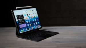 Apple Magic Keyboard Review – Is this premium iPad keyboard worth it?!