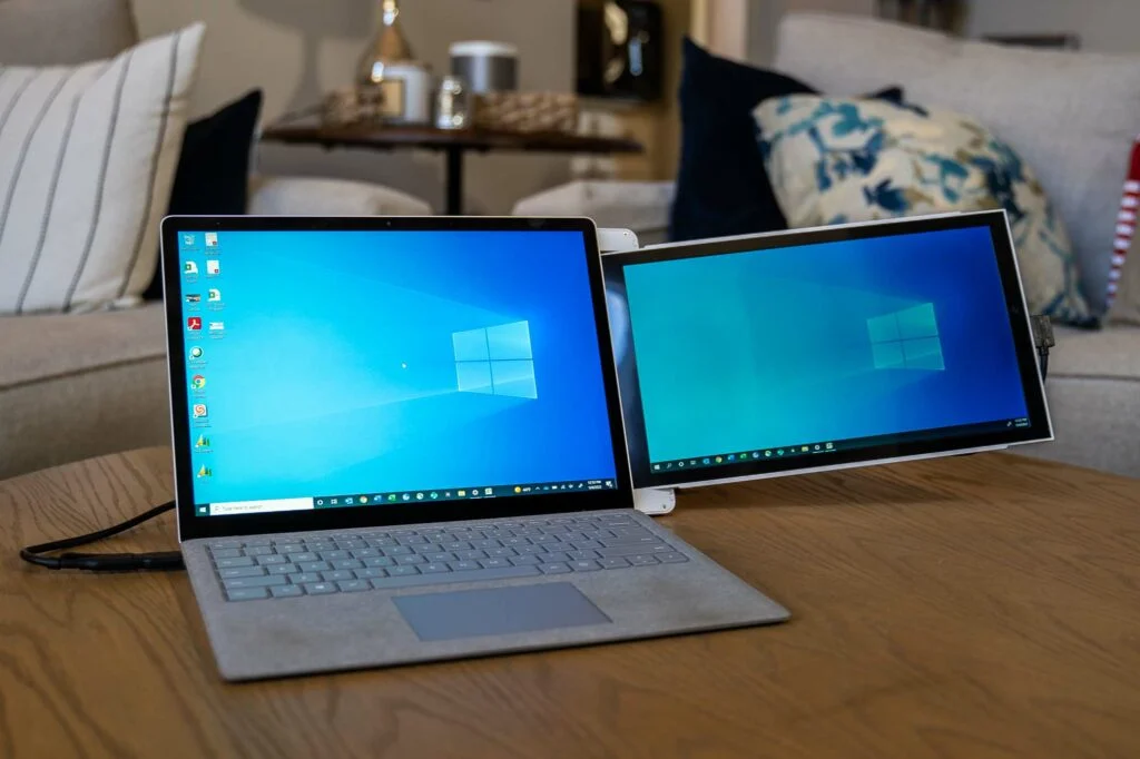 Mobile Pixels Duex Light Laptop Monitor