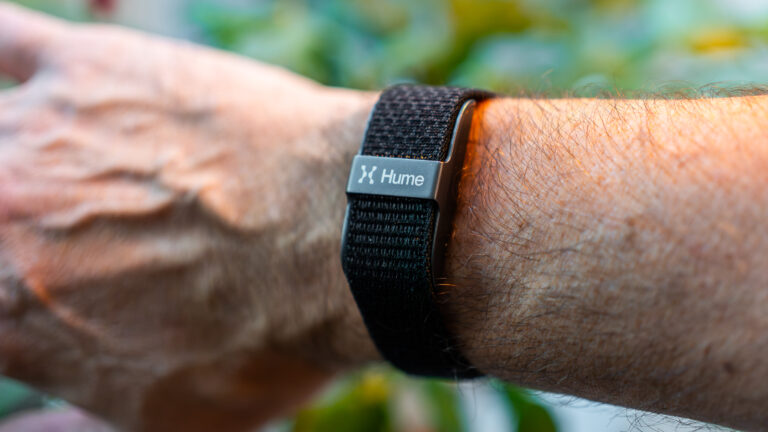 Hume Band Review: A True Subscription-Free Whoop Alternative?
