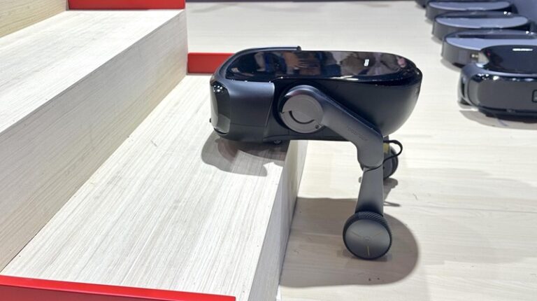 Roborock Saros Rover: The World’s First Stair-Climbing Robot Vacuum
