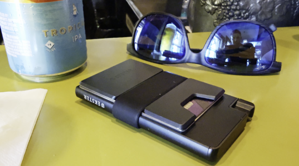 ekster cardholder pro review