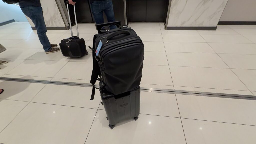 Black Voyage Zephyr Pro Traveling