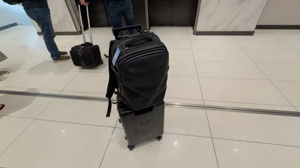 Black Voyage Zephyr Pro Traveling